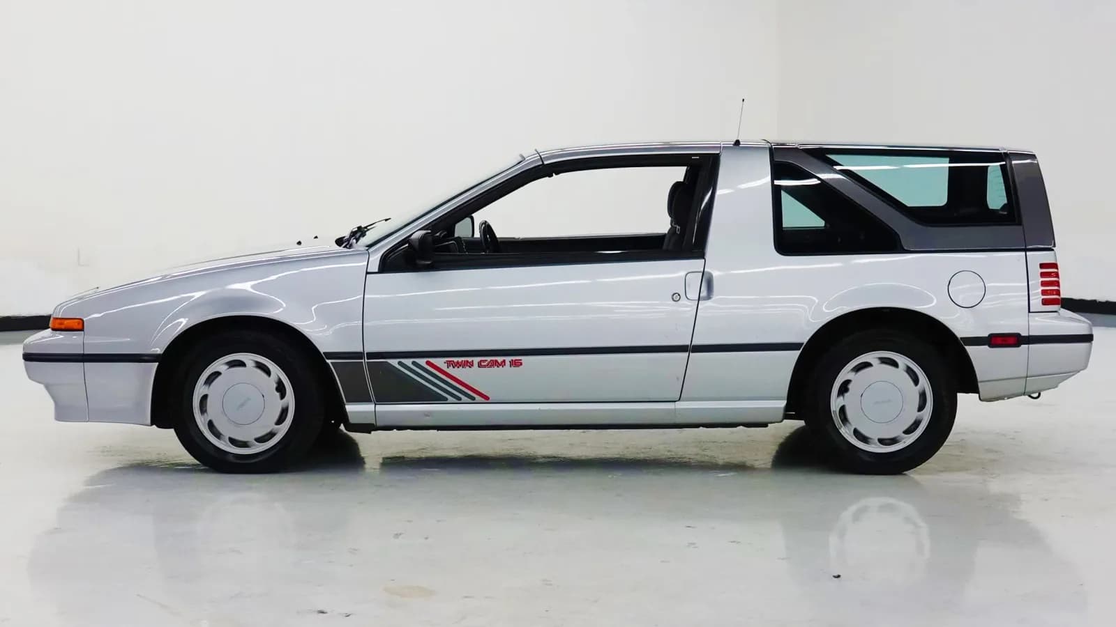 Nissans verrücktestes Auto der 80er: Ein Coupé, Kombi und T-Top zugleich
