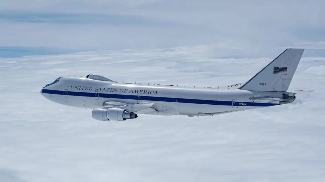 Die USA modernisieren ihre Flugzeuge für den Tag des Gerichts mit einem 984-Millionen-Dollar-Vertrag