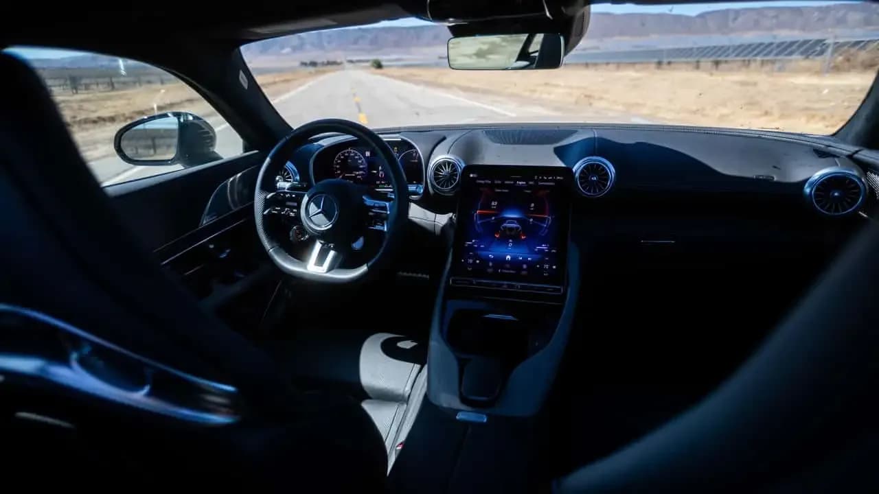 Mercedes ruft 144.000 Fahrzeuge zurück wegen leerer Bildschirme