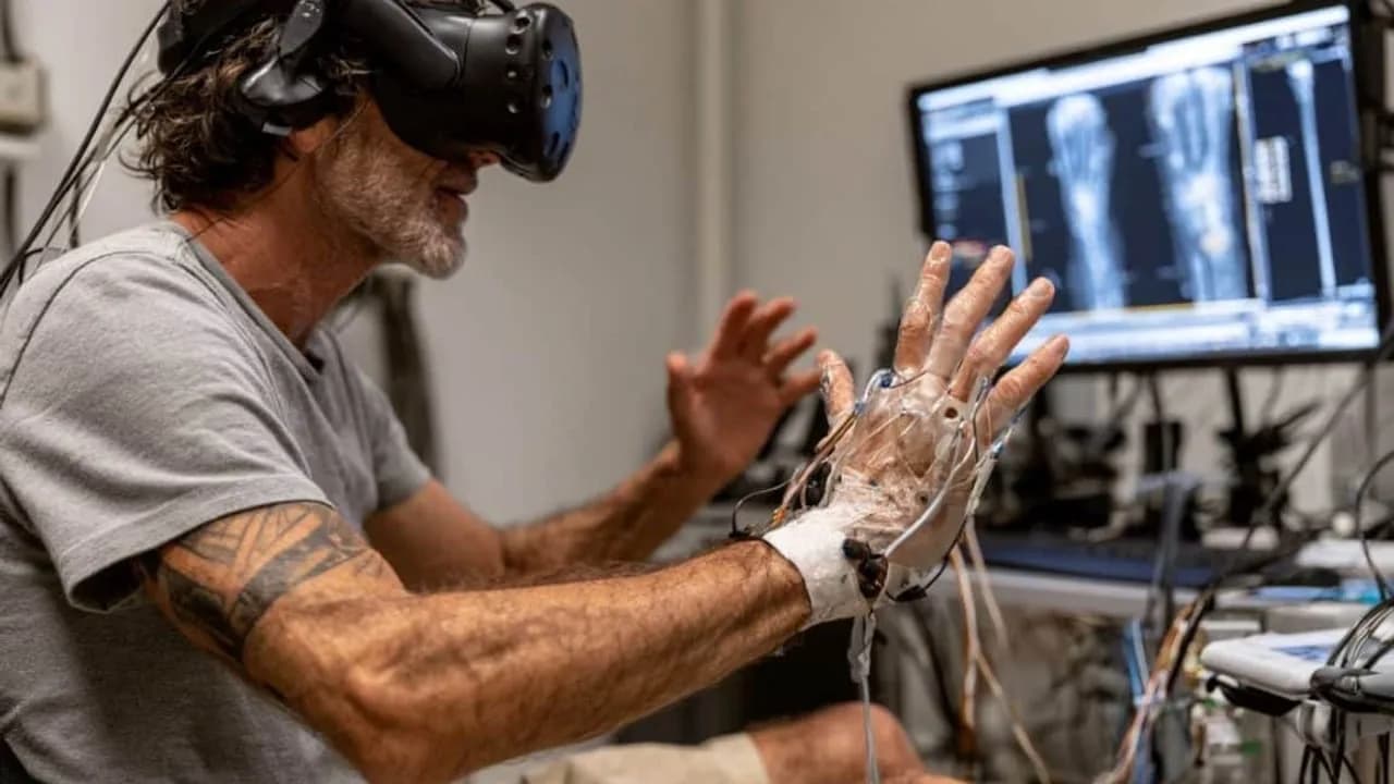 Virtuelle Realität und Nervenstimulation beschleunigen die Genesung nach einem Schlaganfall