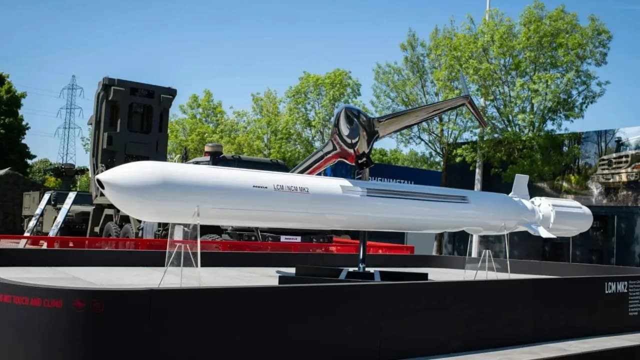 Präsident Erdoğan stellt die neue Langstrecken-Rakete NCM-LCM Mk2 vor