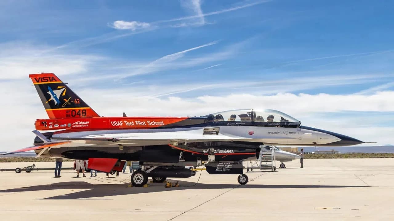 X-62A Kampfflugzeug realisiert 27 autonome Kollisionenvermeidungen mit Live-Sensordaten
