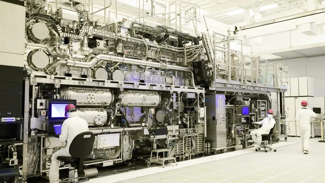 Intel produziert die 18A Panther Lake-Chips mit der High-NA-EUV-Technologie von ASML.