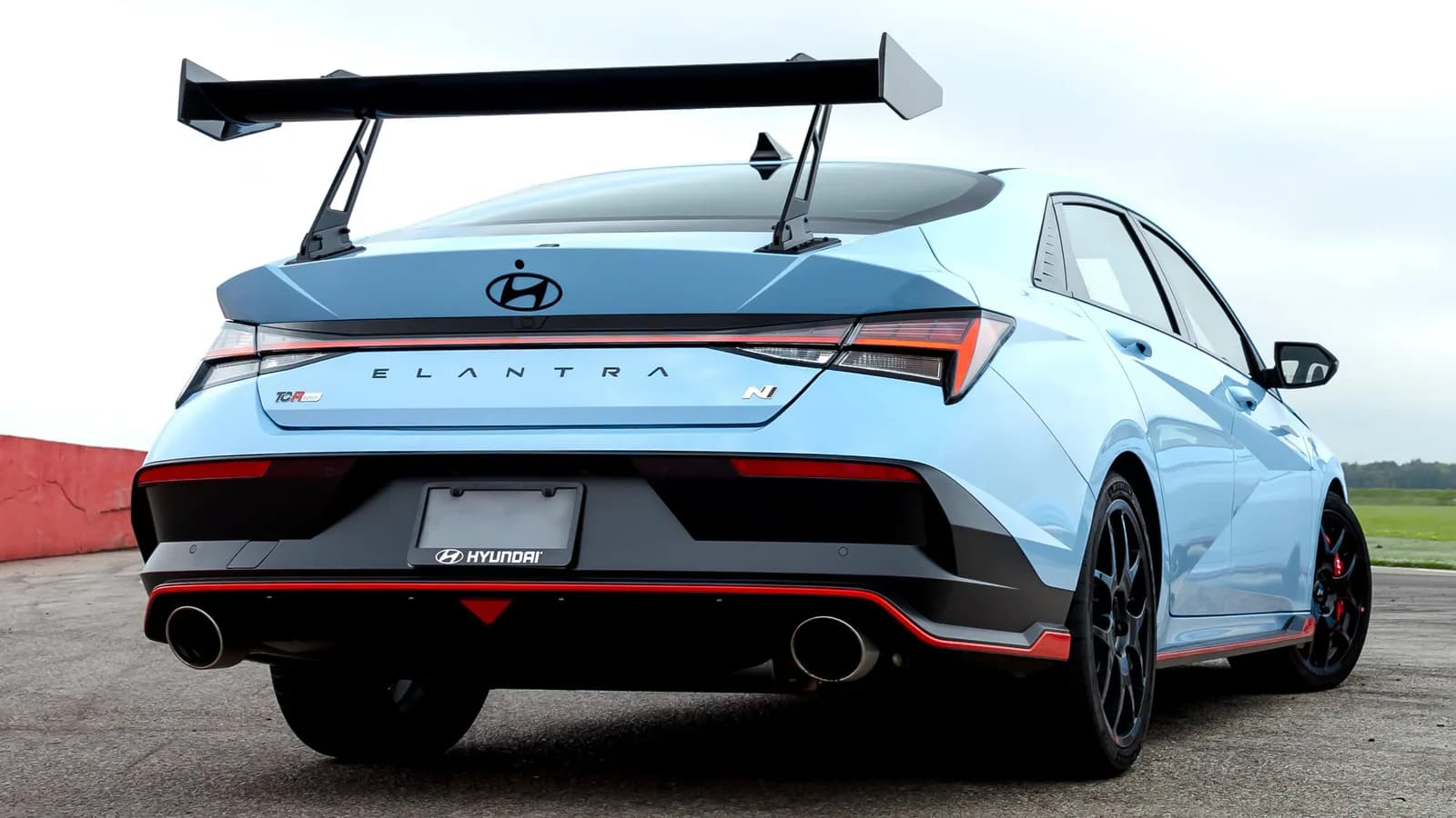 Der neue Elantra N TCR übertrifft den Civic Type R um 7.000 Dollar und hat einen größeren Heckflügel | Carscoops