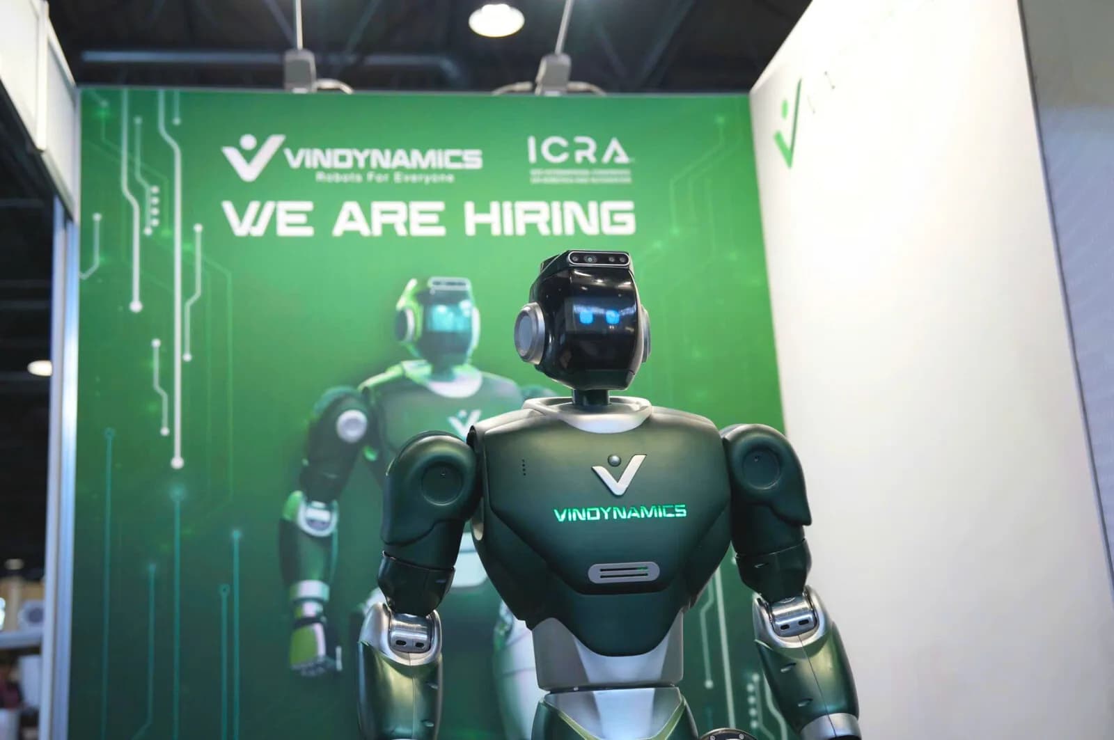 Meet Dyno: Vietnams erster humanoider Sicherheitsroboter