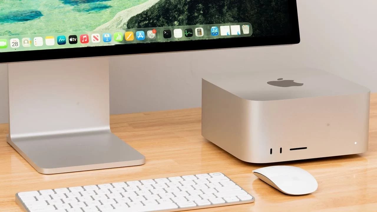 M4 Max Mac Studio steht im Wettbewerb mit Nvidia GB10 und AMD Strix Halo bei Tests für lokale KI-Anwendungen.