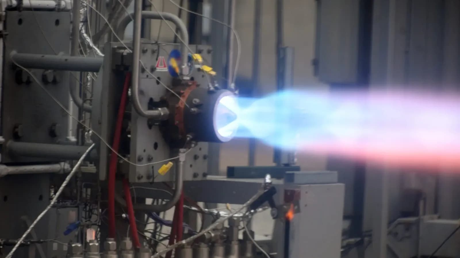 Video: Astrobotics Chakram-Triebwerk meistert den Rekord von 300 Sekunden Brenndauer