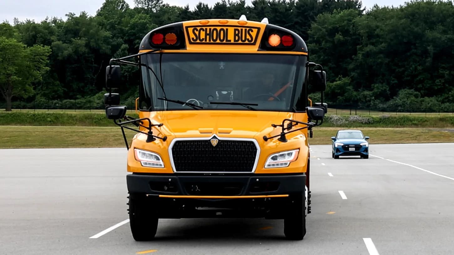 Boston plant 90-Cent-Bus-Ticket für die WM; Schotten nutzen Schulbus