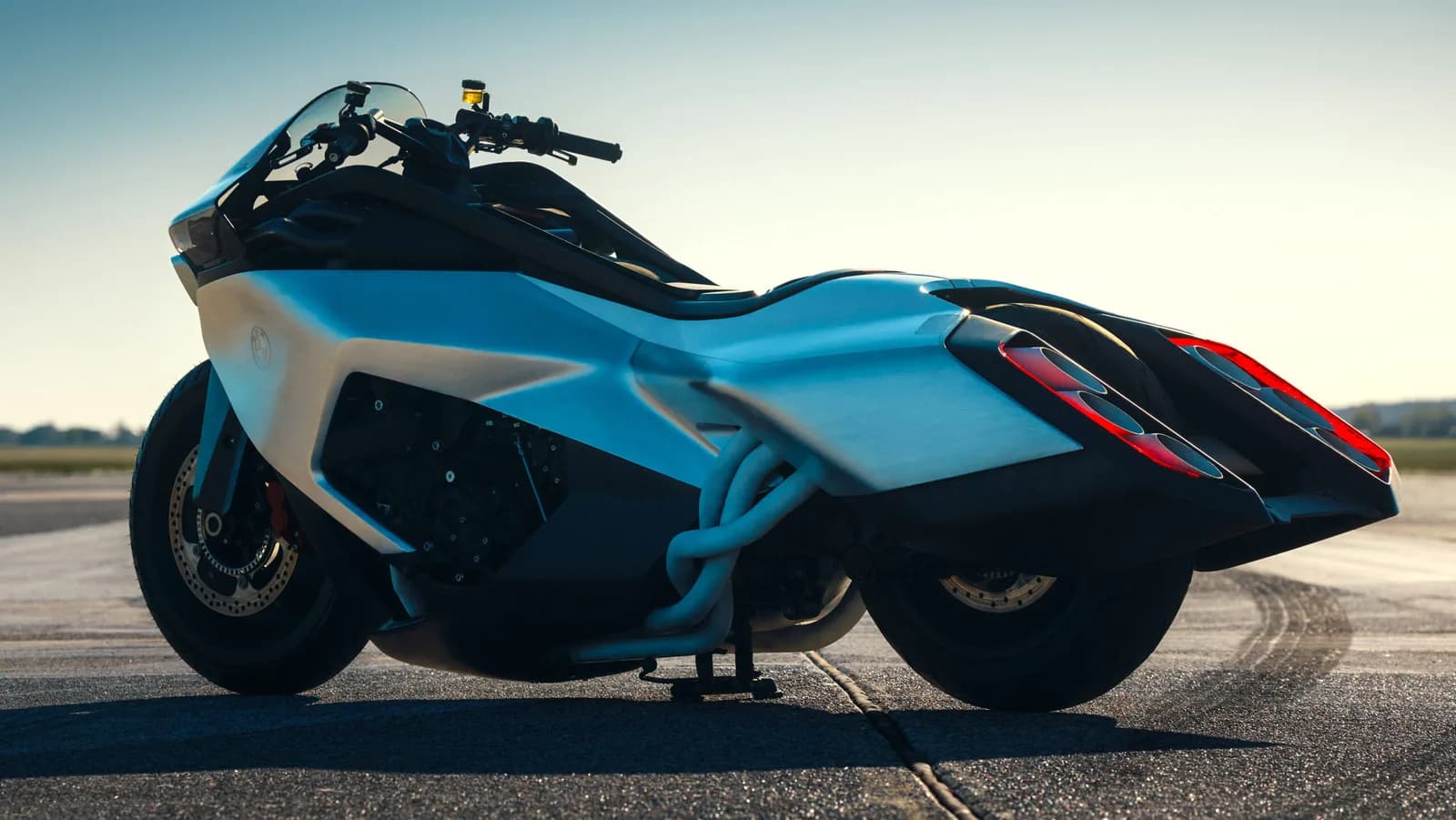 BMW Vision K18 lässt Gold Wing plötzlich sinnvoll erscheinen
