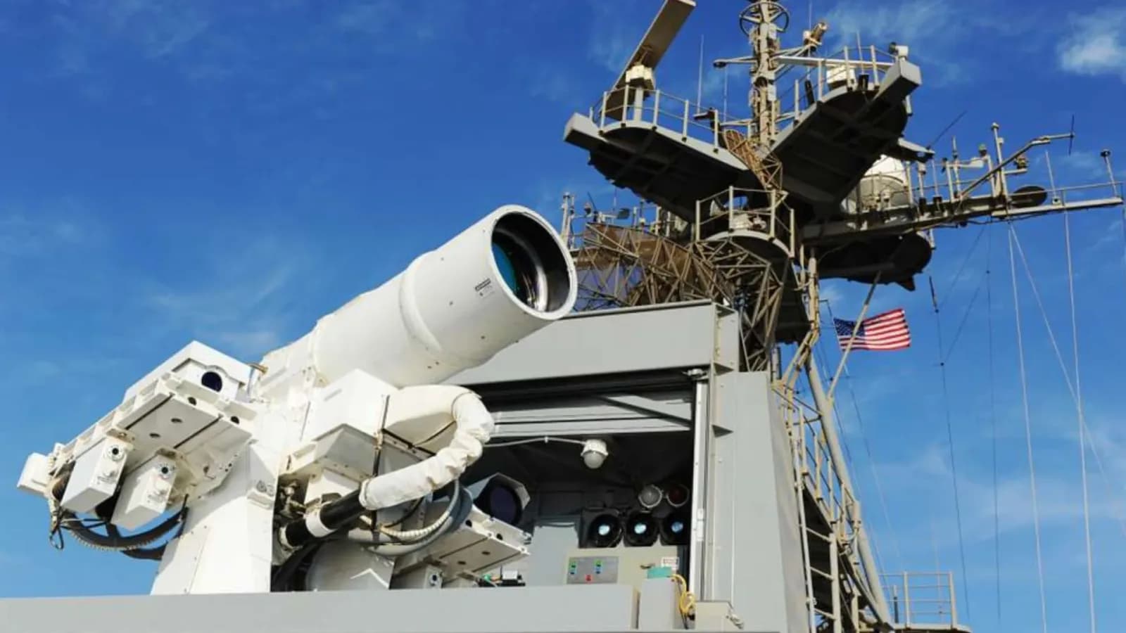Neun US-Zerstörer mit Laserwaffen zur Drohnenabwehr