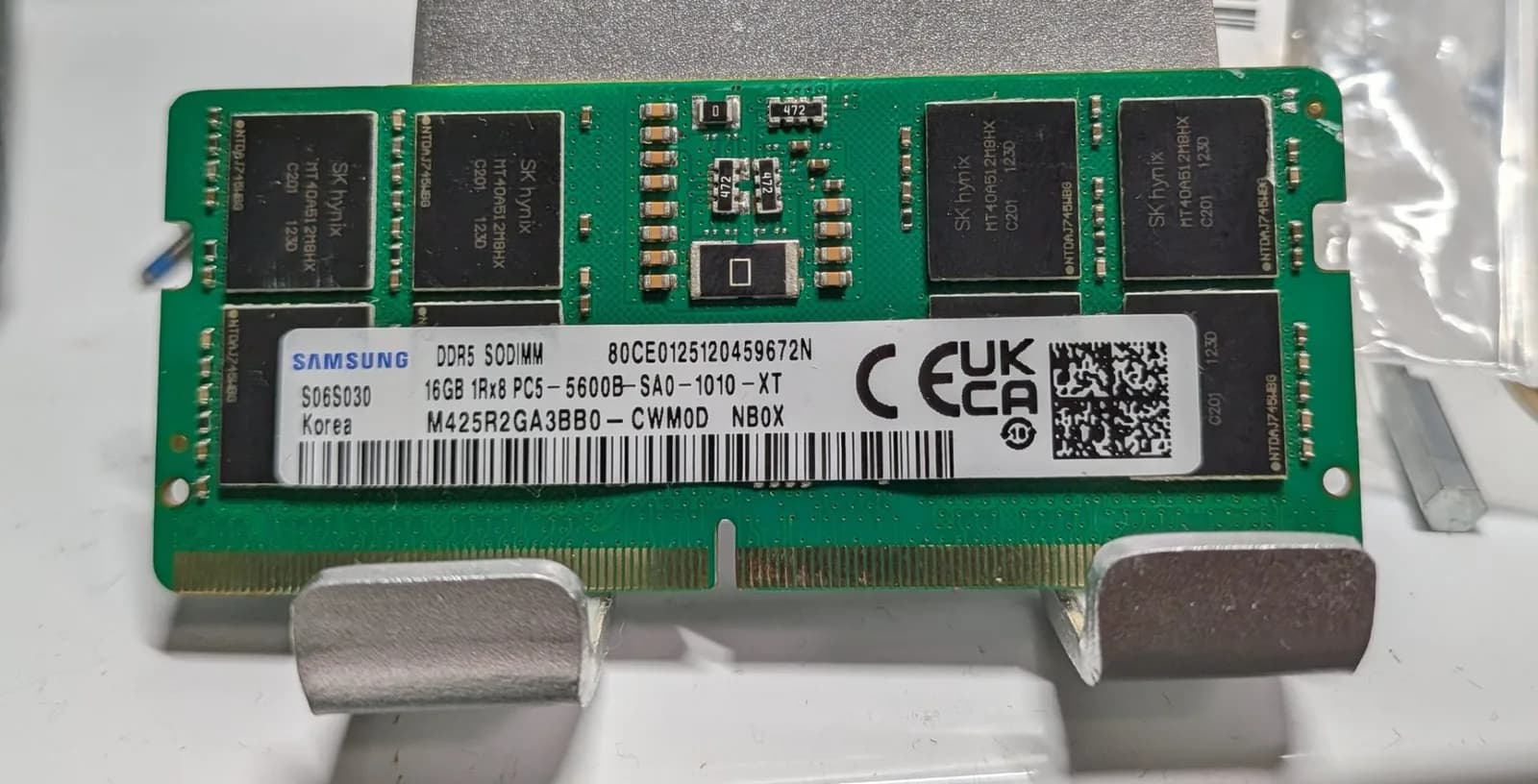 Fälschungen mit Plastikchips treiben DDR5-Preise aus dem Ruder