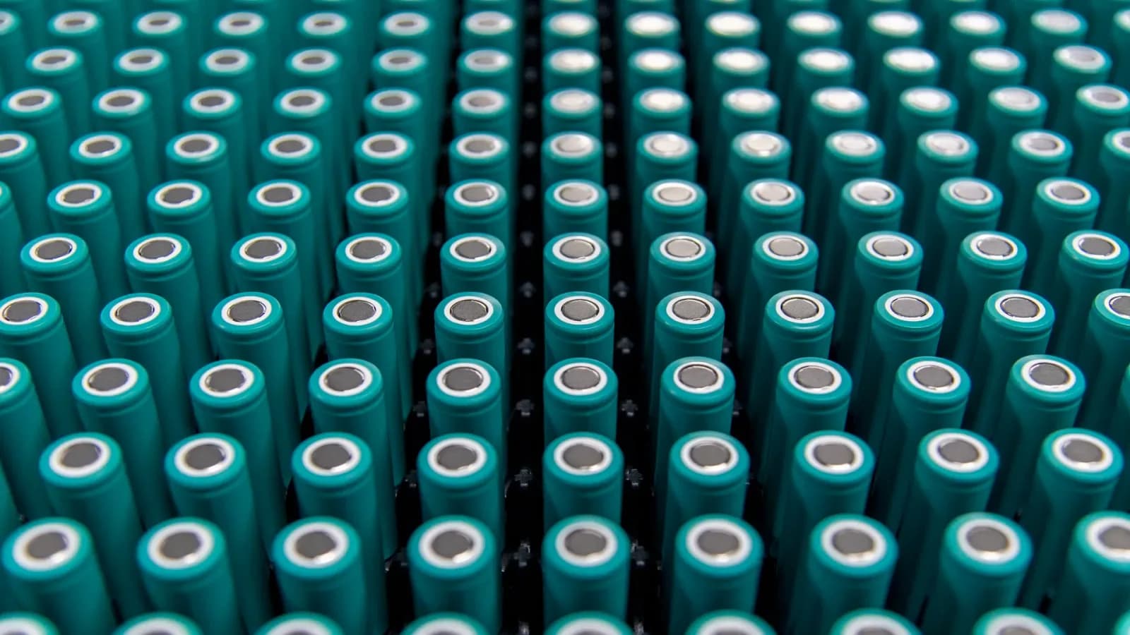 Chinas 451 Wh/kg-Akku übersteht 700 Ladezyklen in nur drei Minuten