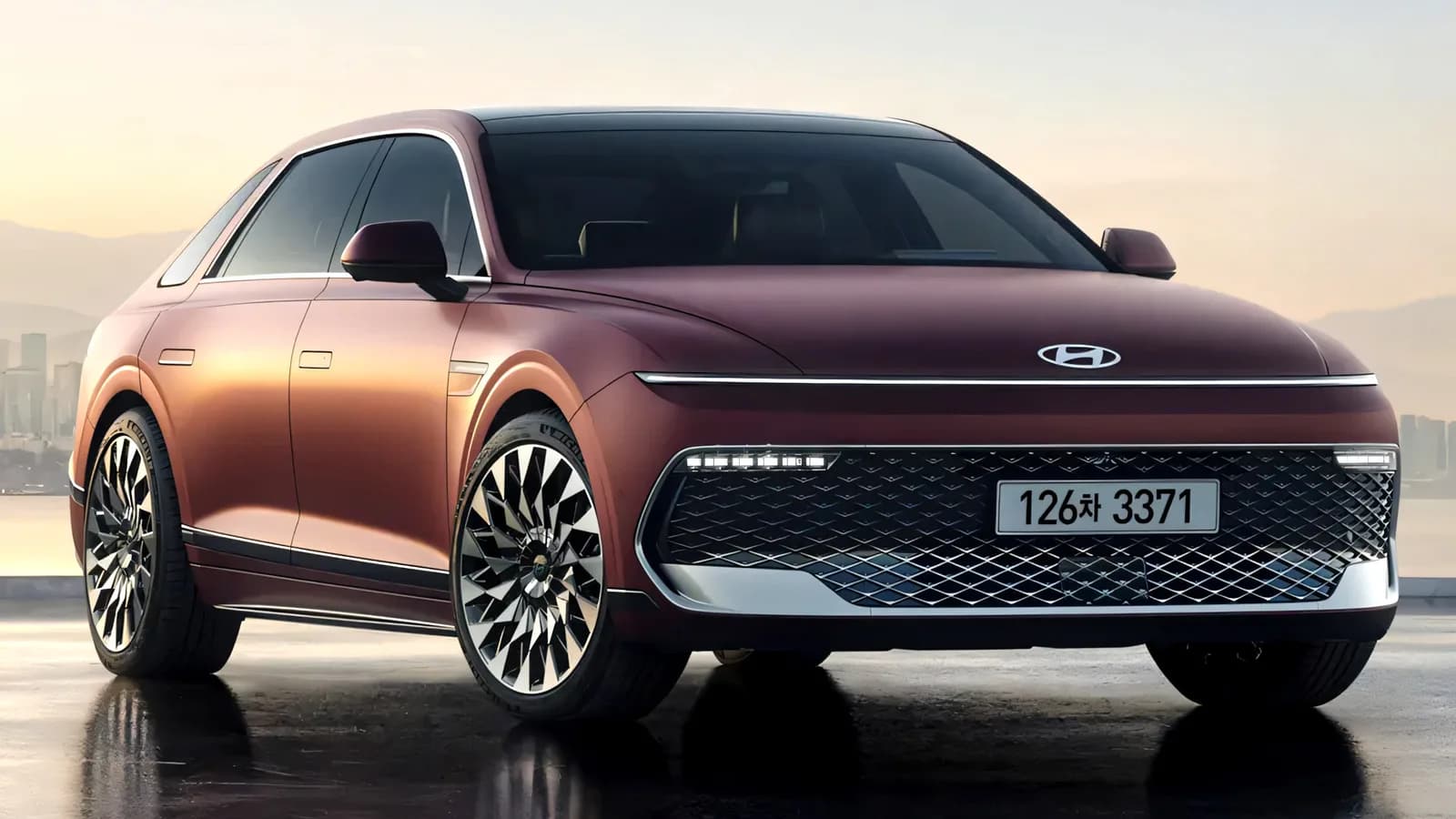 Der 26.000-Dollar-Flaggschiff-Hyundai-Limousine, die Amerikaner Azera nannten, erhielt ein Genesis-ähnliches Interieur | Carscoops