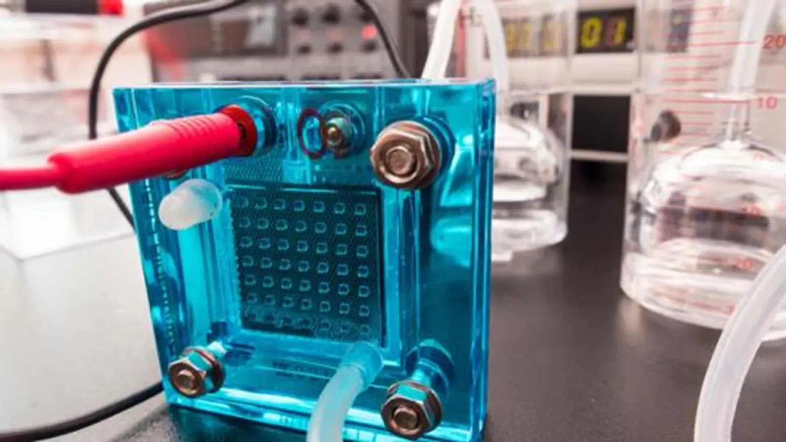 Neuer Katalysator-Strategie steigert Schlüsselreaktion in Batterien von 12 auf 52 Prozent
