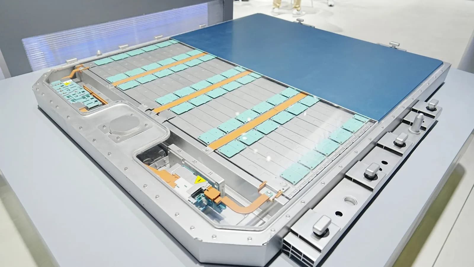 CATL sichert sich mit 60 GWh den weltweit größten Auftrag für Natrium-Ionen-Batterien