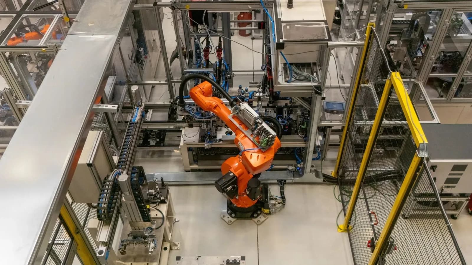 Weltneuheit: Trockene elektrische Bremse ersetzt Flüssigkeiten durch digitale Signale