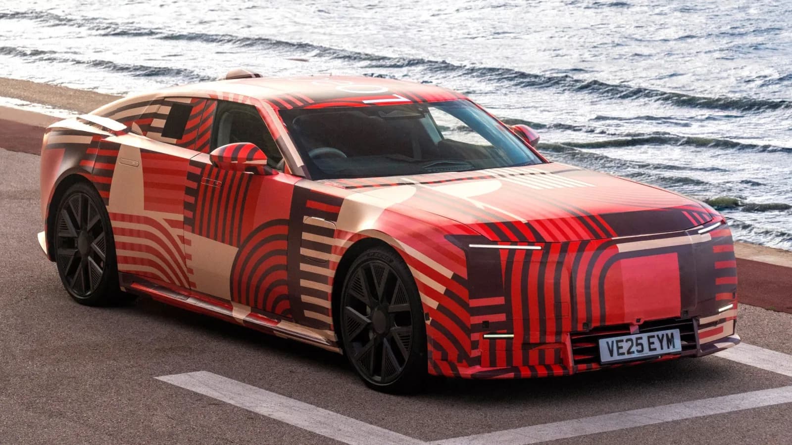 Jaguars 1.000-PS Type 01 jagt auf Monte-Carlo Bentleys Geld und Influencer