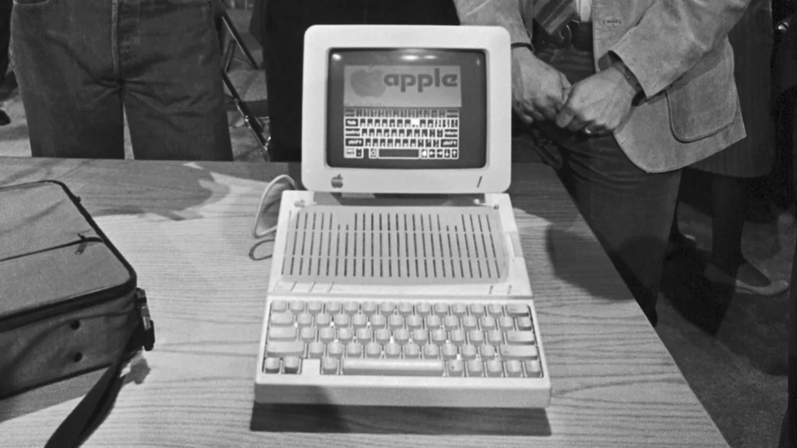 Apple-Mitgründer verließ das Unternehmen nach nur zwei Wochen und verpasste Milliarden