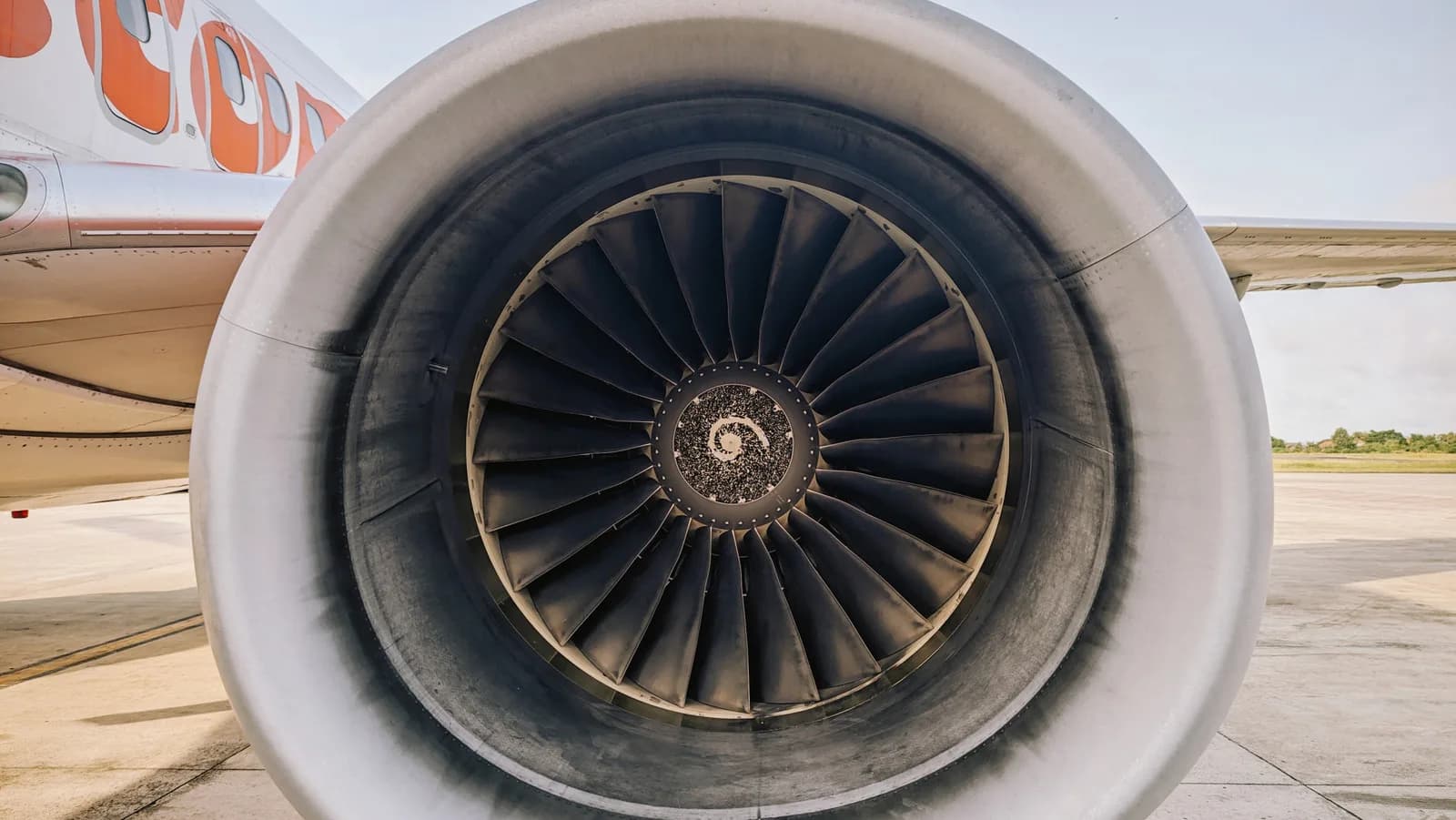 Durchschnittliche Drehzahl einer Strahltriebwerk: Vergleich mit einem Automobil