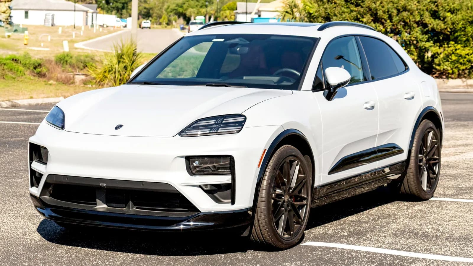 Porsche Macan Turbo Electric verliert nach nur 1.500 Meilen über 33.000 Dollar an Wert | Carscoops