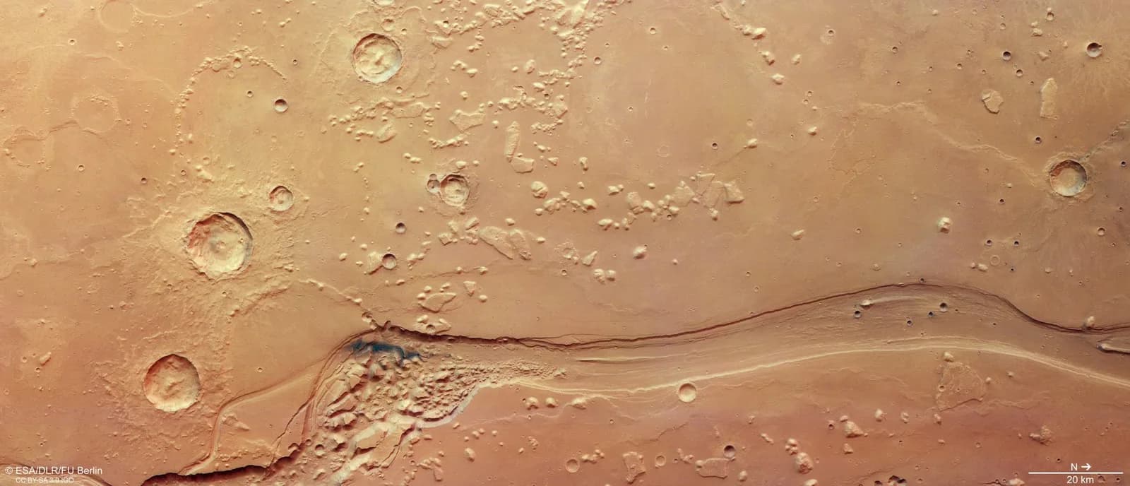 Antike Mega-Fluten zerrissen einst den Mars und hinterließen diese riesige Narbe