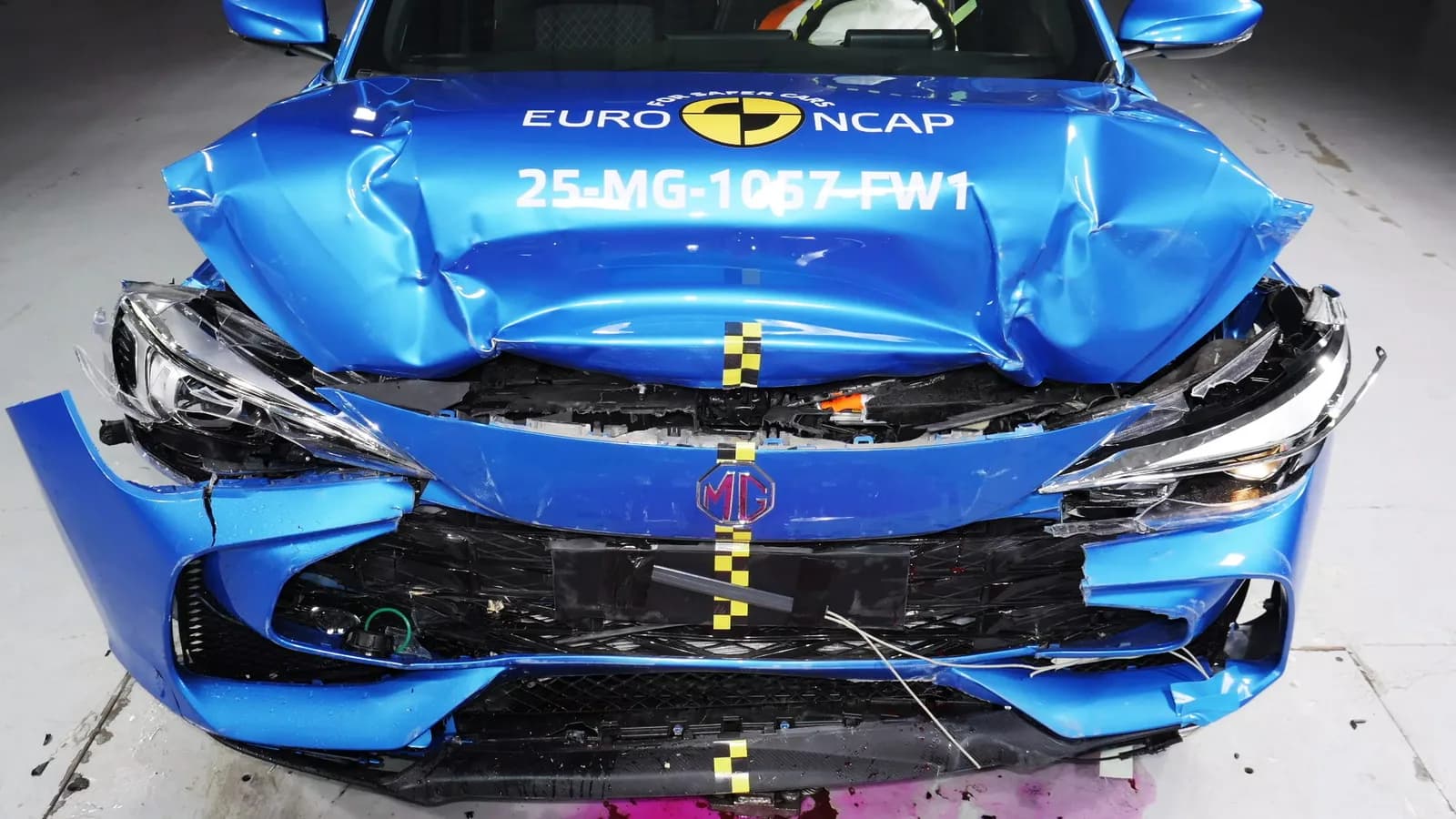 Chinesischer Hatchback: Fahrersitz rutscht im Crash-Test um 11 Zentimeter – europäische Besitzer ignorieren kostenlose Reparatur weiterhin