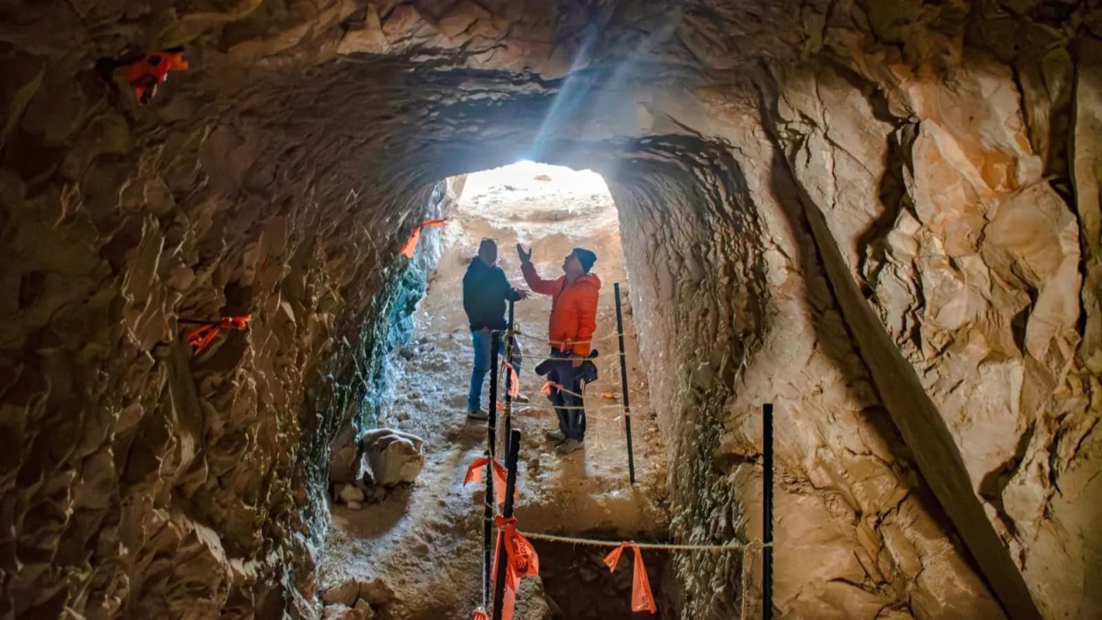 Archäologen bestürzt: In Jerusalem entdeckt ein 50-Meter-tiefer mysteriöser Tunnel