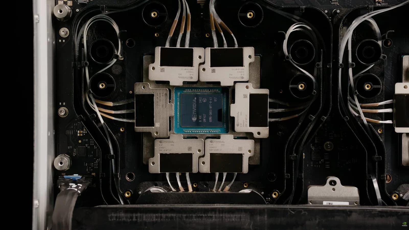 NVIDIA beschleunigt die Einführung von Co-Packaged Optics um fünf Jahre und bringt sie zuerst mit den Feynman GPUs auf den Markt