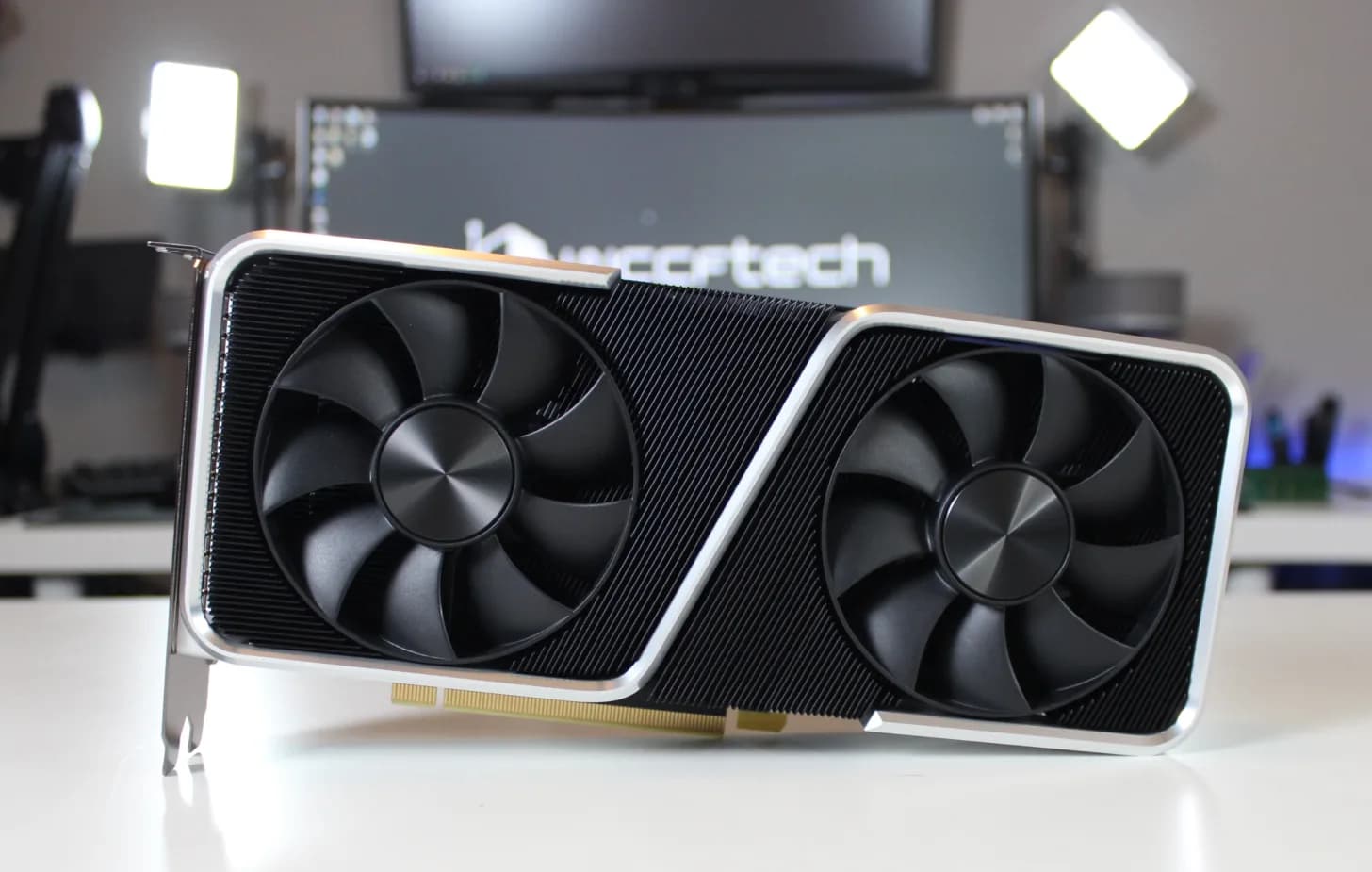 NVIDIAs RTX 3060 12GB taucht in China für 325 Dollar auf und schlägt die RTX 5060 beim VRAM-Preis, bleibt aber in der Leistung hinterher.