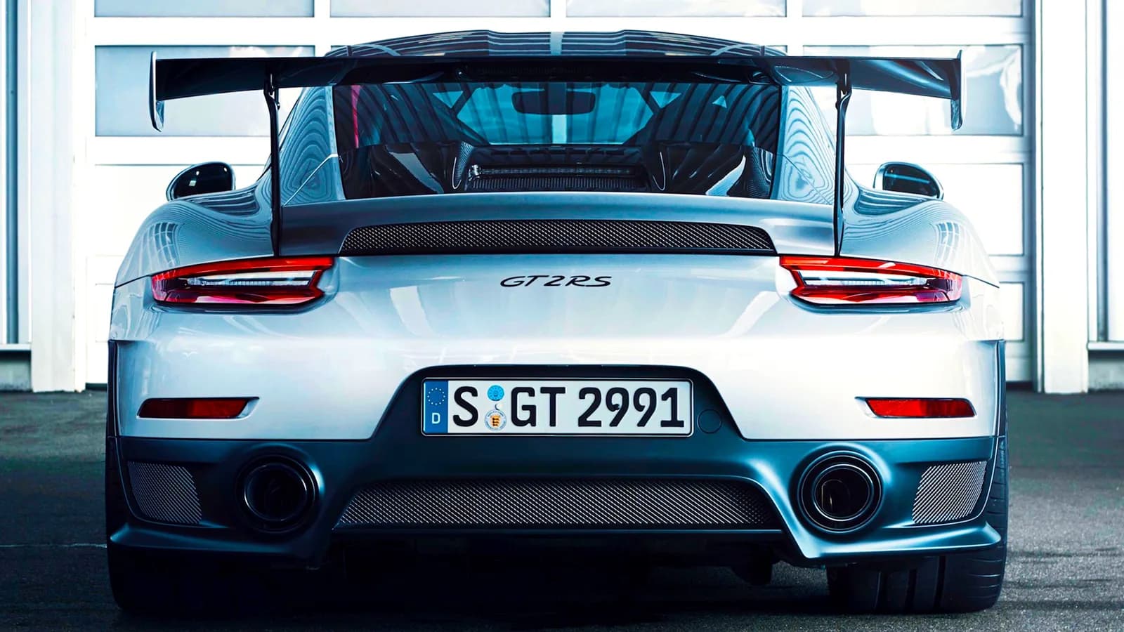 Porsche GT2 RS von 2018 mit 25.000 Meilen für 710.000 Dollar verkauft – trotz Getriebeschaden