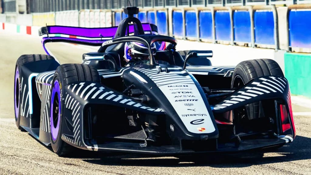 Porsches GEN4 Formel E-Auto jagt die Meisterschaft | Carscoops