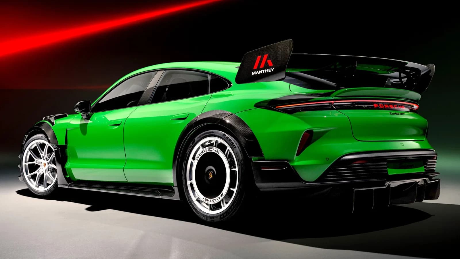 Xiaomi SU7 Ultra hält E-Auto-Nürburgring-Rekord, bis Porsche ihn zurückfordert