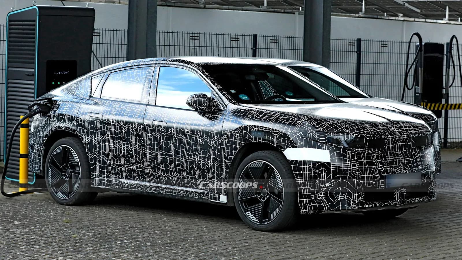 BMW iX3 überholt den Verbrenner X3 M50, iX4 könnte iX3 toppen