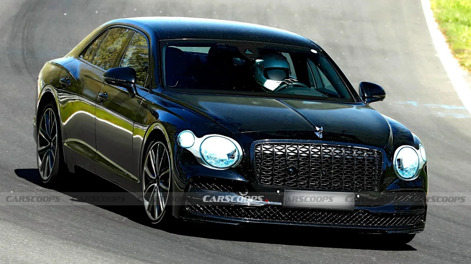 Bentley verzichtet auf eine seiner Markenzeichen im neuen Flaggschiff-Sedan