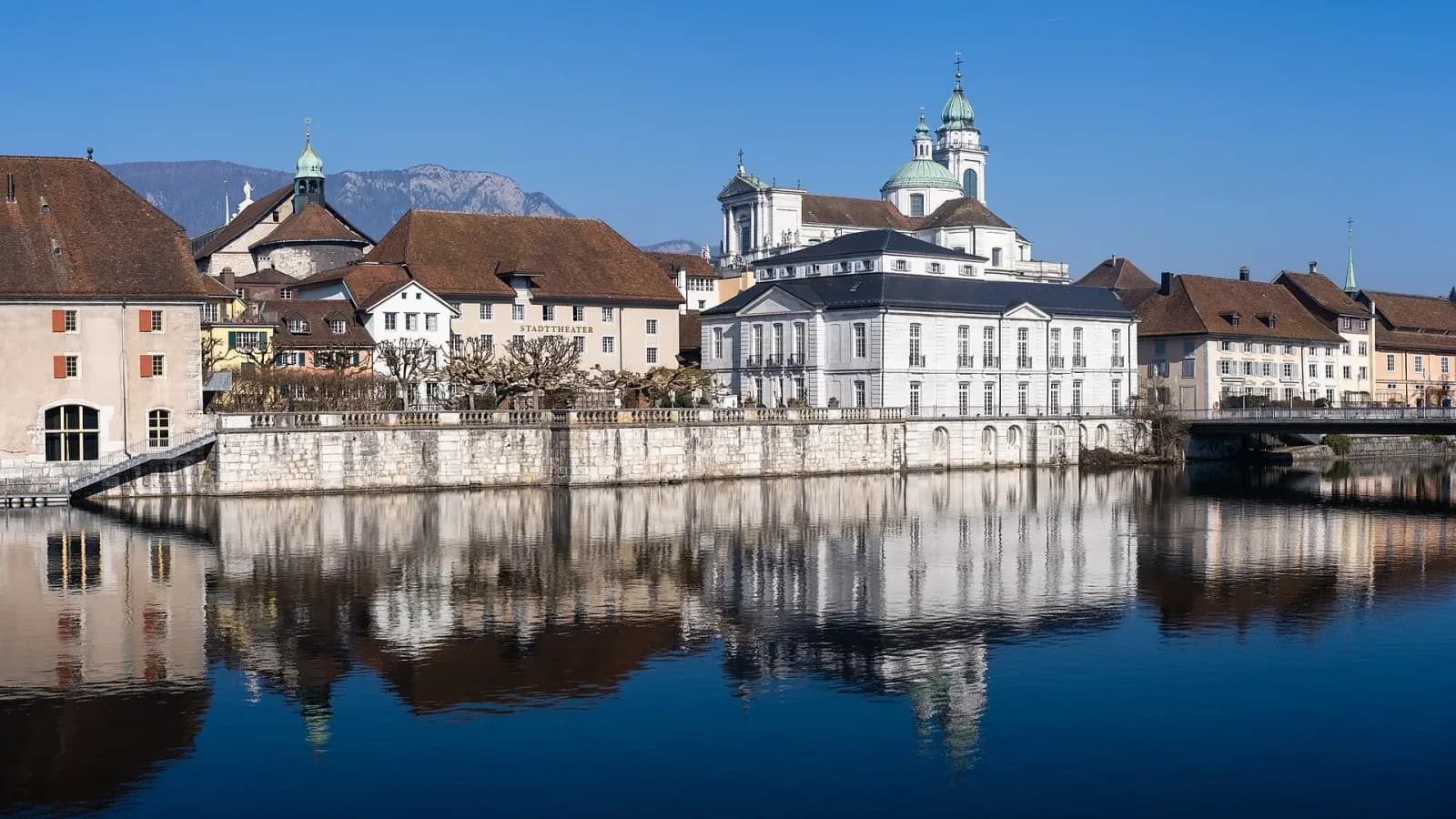 1.700 Jahre alter römischer Unterwasserbrückenfund in der Schweiz