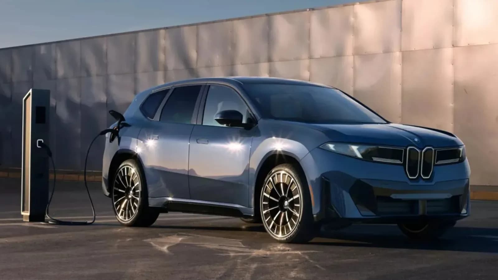 Xpeng übertrifft BMW iX3 im E-Test mit 485 Meilen Reichweite