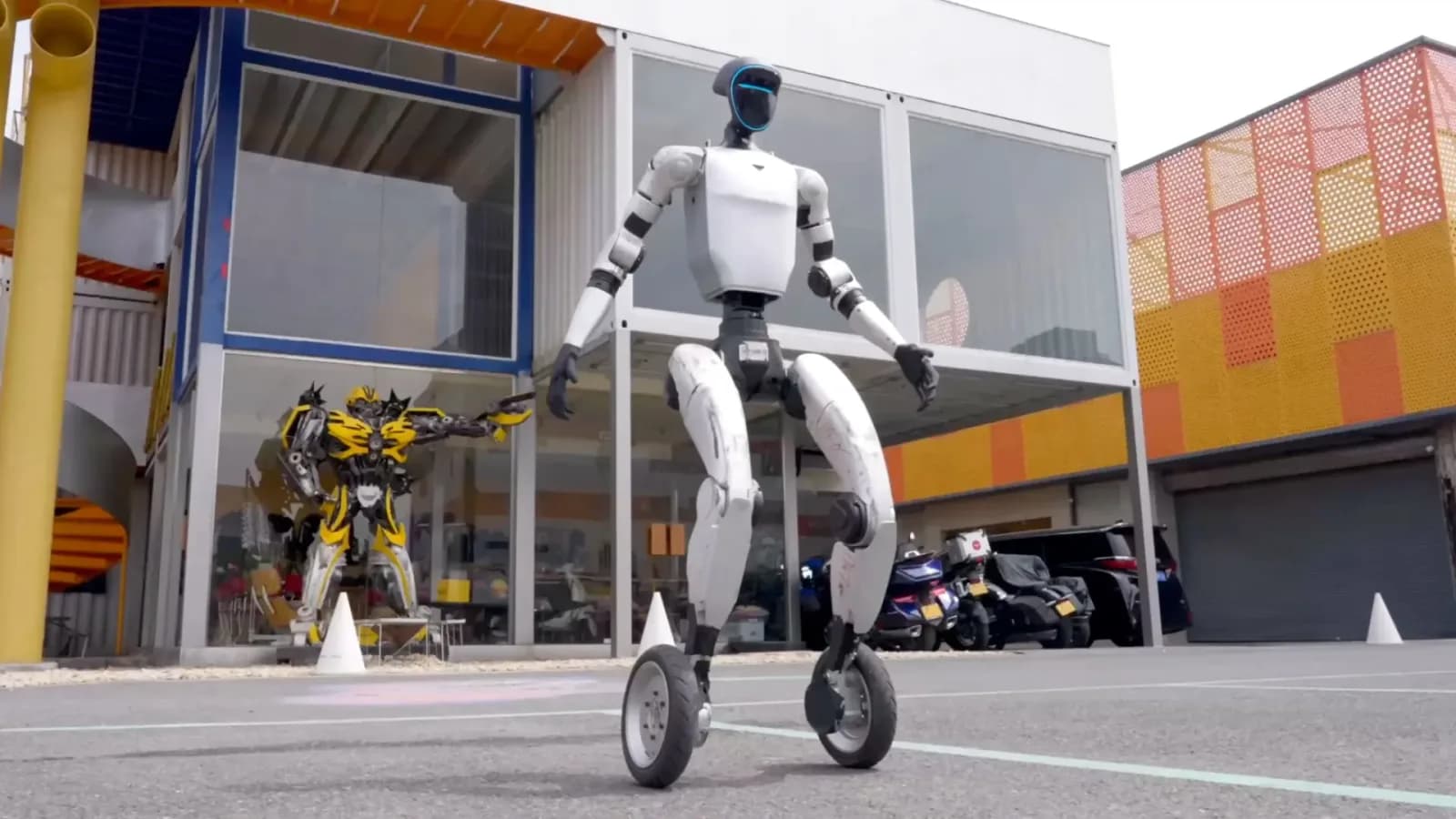 China führt amtliche Identifikationsnummern für humanoide Roboter ein, um deren Einsatz zu überwachen.