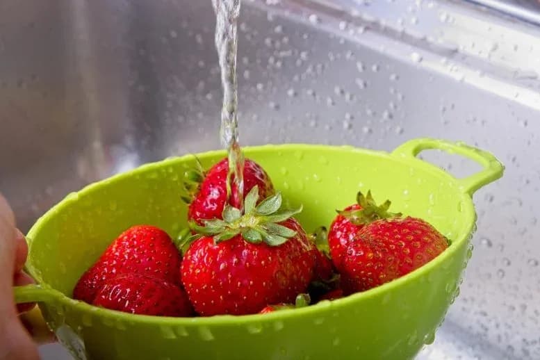 Dieses einfache Obst-Gemüse-Waschmittel macht Ihre Produkte sicherer und hält sie länger frisch