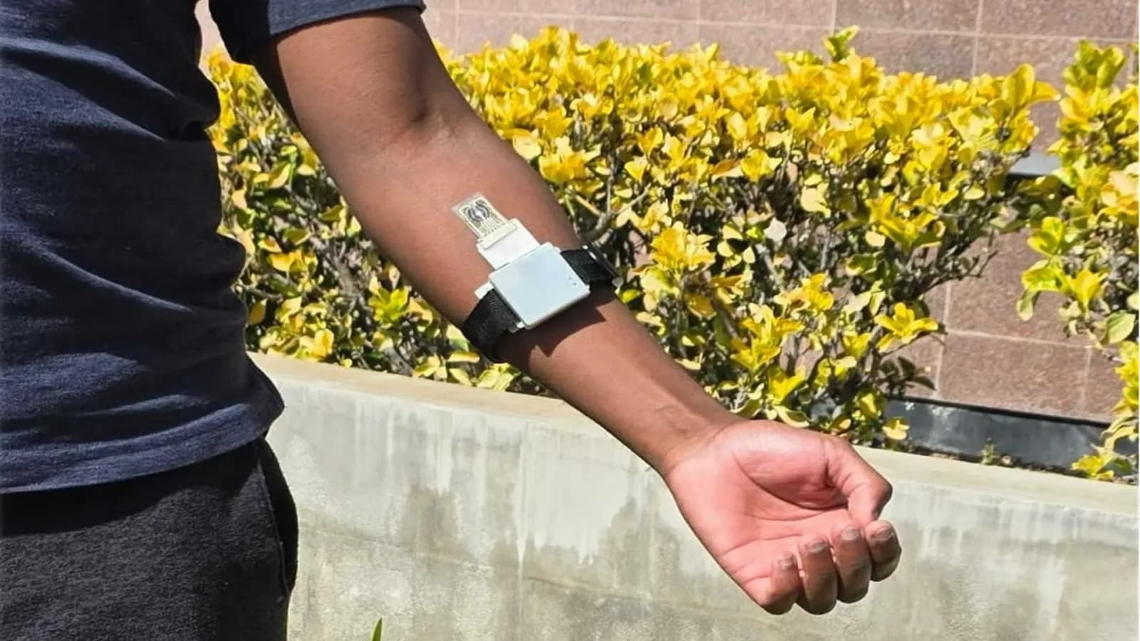 Batterieloser Schweißsensor erfasst 21 Tage lang Gesundheitsbiomarker