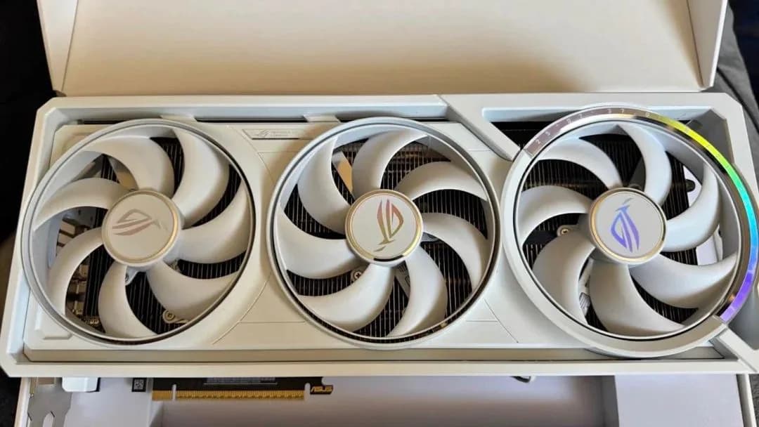 Lucky PC-Bauer erwischt ROG Astral RTX 5080 auf Facebook Marketplace für 500 Dollar – erhält fast 75% Rabatt auf Karte, die „perfekt funktioniert