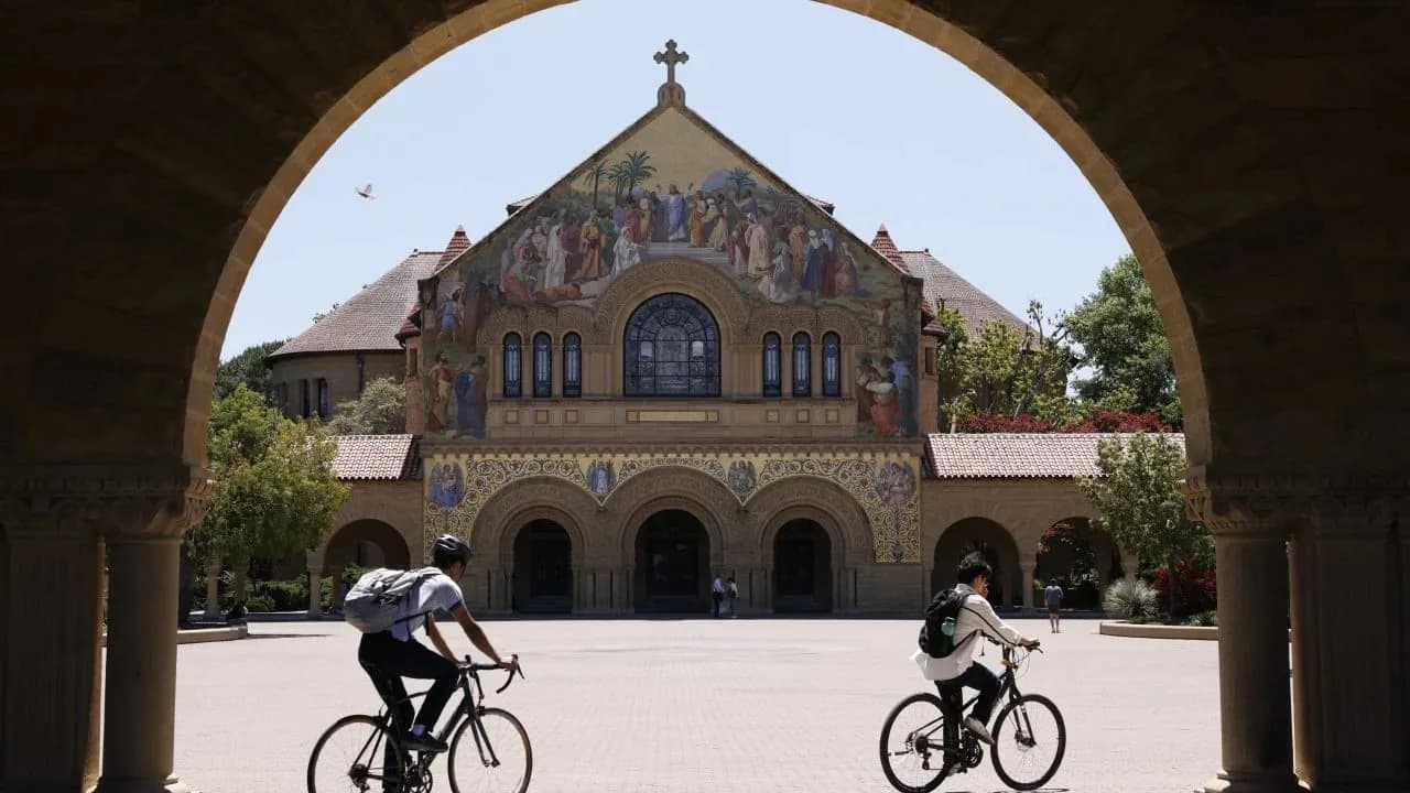 Stanford-Universität stellt KI-Tool für biomedizinische Forschung vor