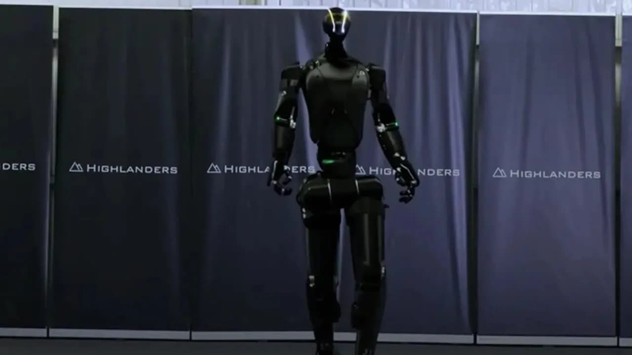 Mitsubishi Atıl Motor Hattı, menschenähnlichen Robotern gewidmeten Produktionszentrum wird.