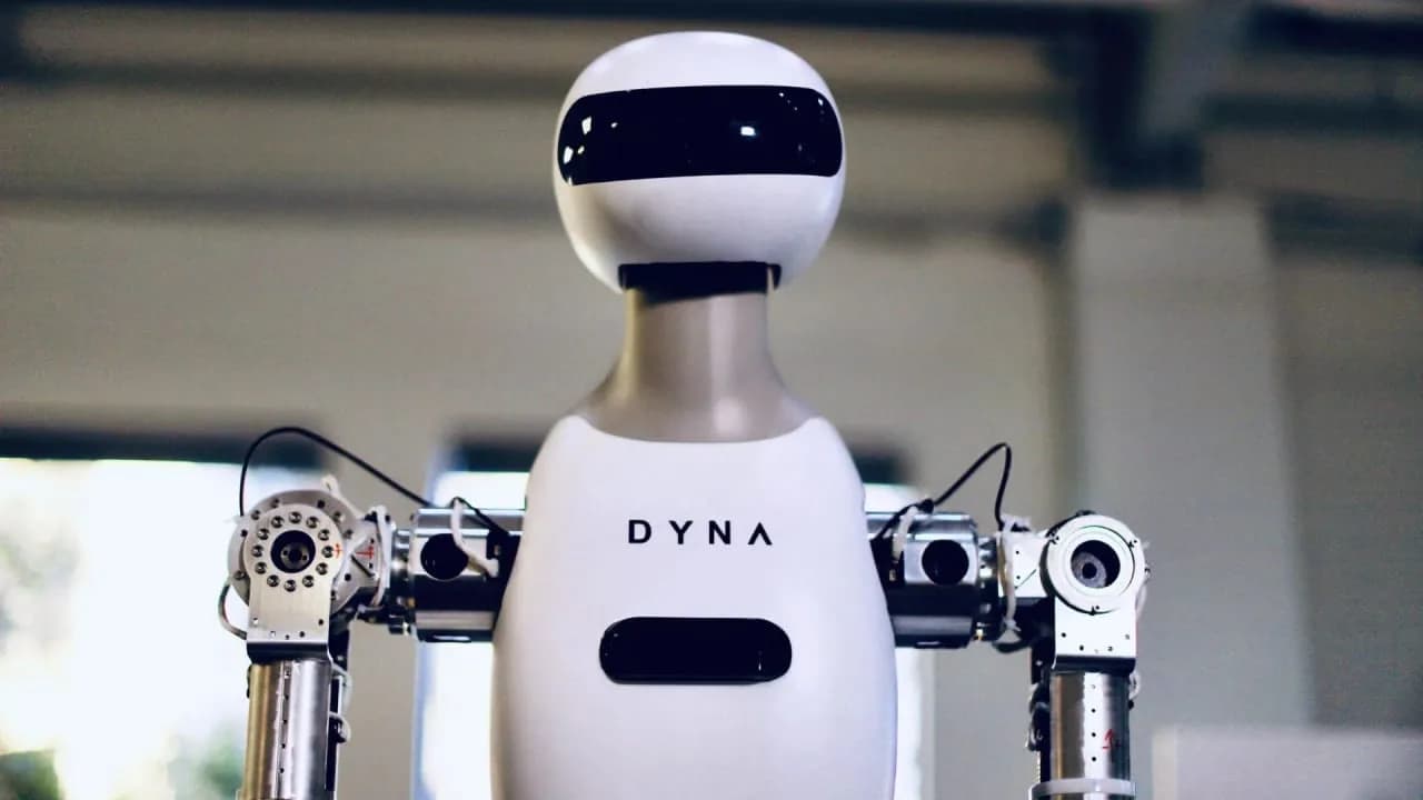 Robotermodell DYNA-2 trainiert mit einer Million stündlichen menschlichen Videodaten