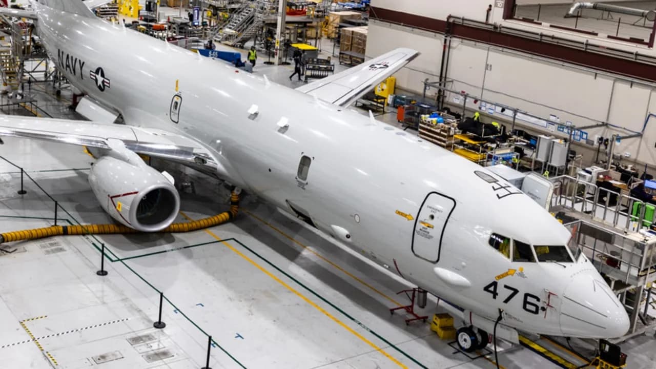 Boeing unterzeichnete einen 880-Millionen-Dollar-Vertrag für P-8A Poseidon-Trainingsysteme mit der US-Marine.