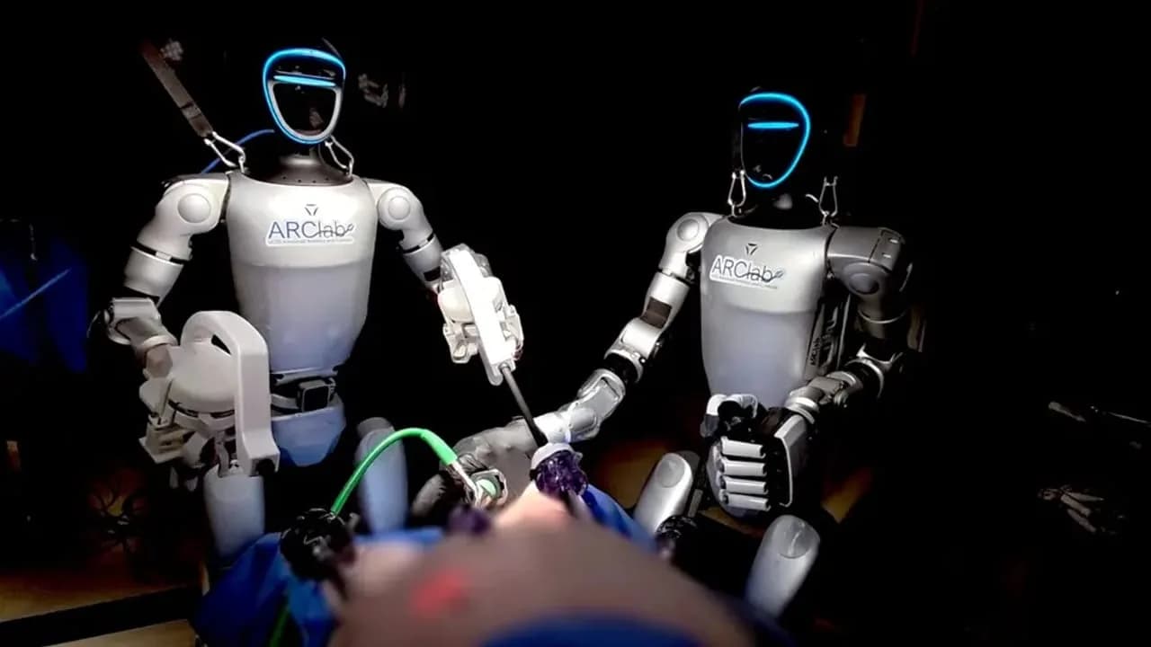 Menschliche Roboter führen Fernsteuerung-Operationen an der Gallenblase durch