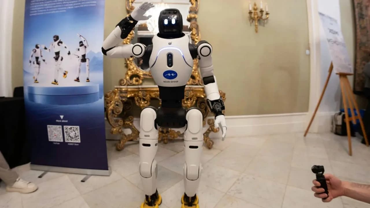 LG und NVIDIA gründen Partnerschaft für zweibeinige humanoide Roboter und KI-Fabrik