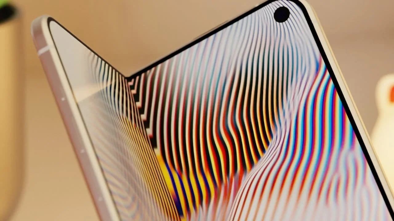 Apple kündigt KI-Integration für Siri, Faltbare iPhone-Gerüchte und weitere technologische Neuheiten an