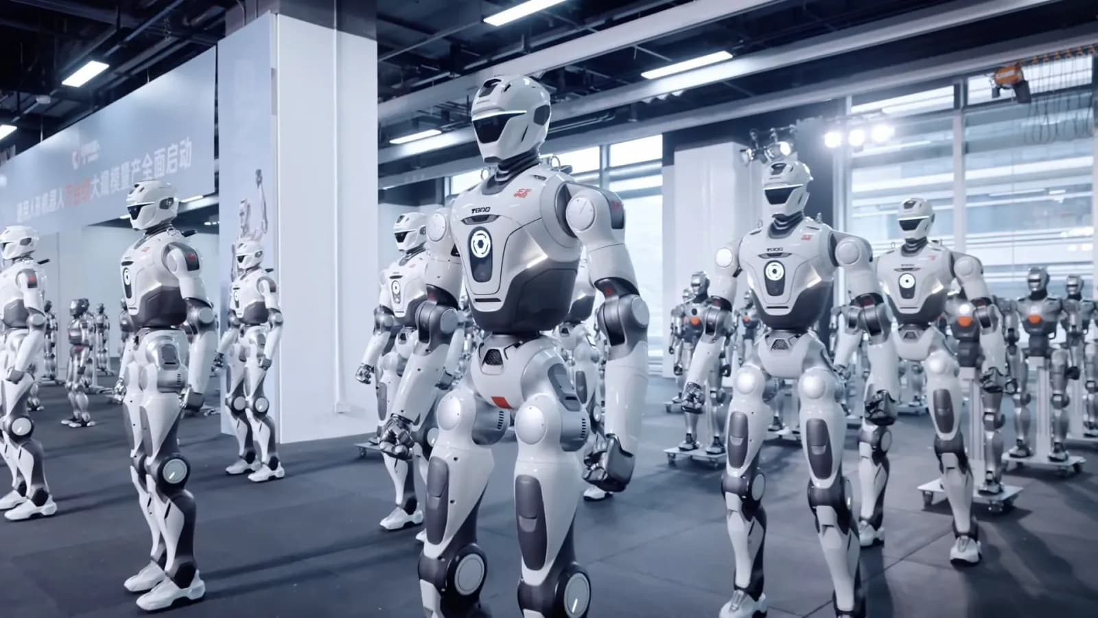 ENGINEAI: Neue Fabrik soll alle 15 Minuten einen humanoiden T800-Roboter produzieren