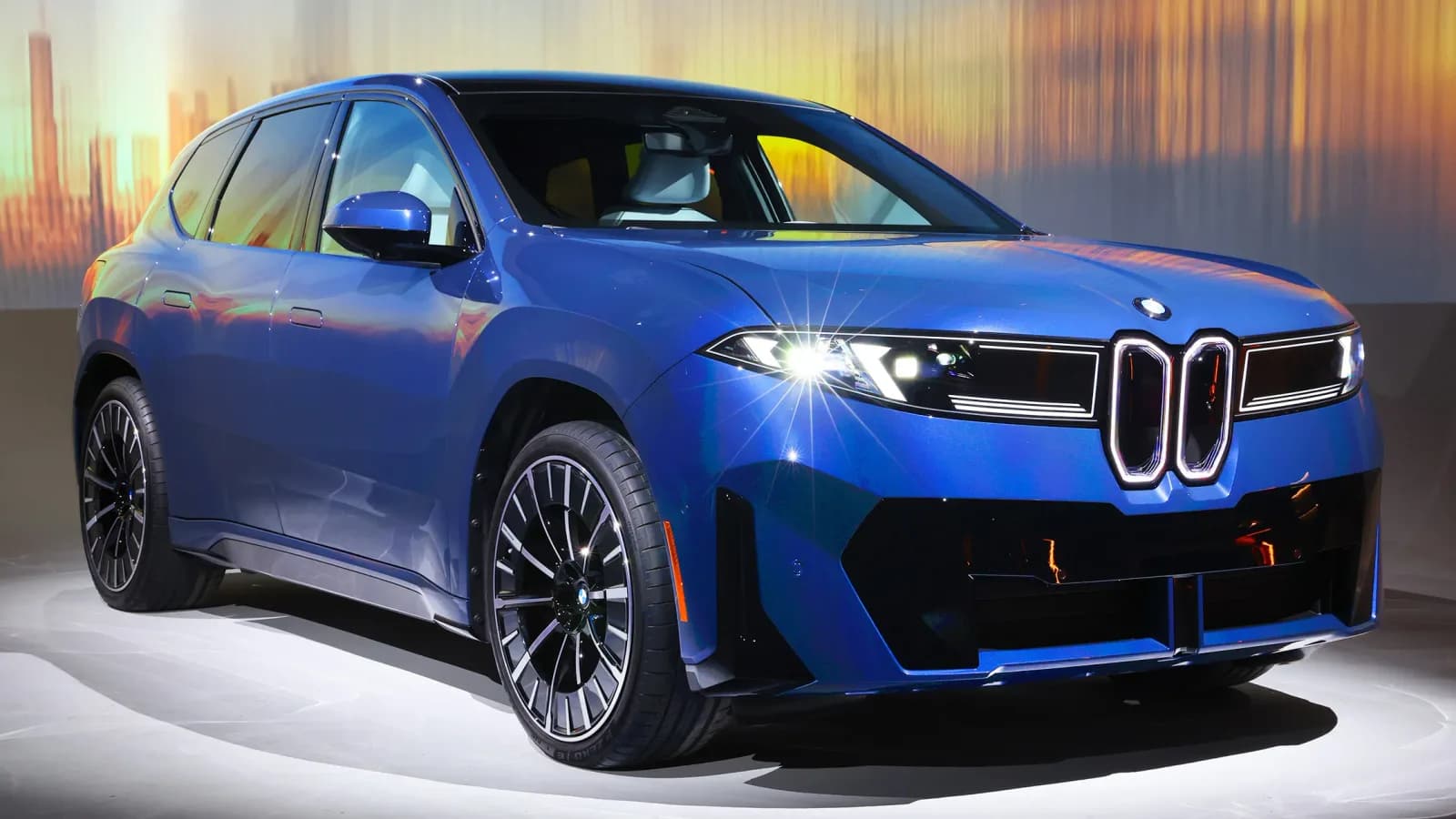 BMW iX3 50: Elektro-SUV wird günstiger als Verbrenner-Rival und übertrifft Tesla Model Y in Reichweite