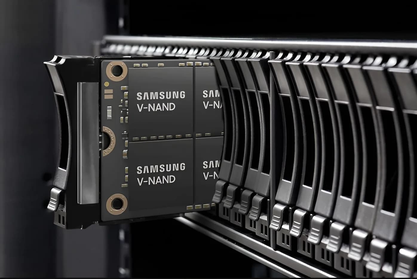 Samsung entwickelt ersten 900-Layer-V-NAND-Prototyp und nähert sich 1000-Ebenen-Marke